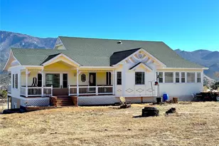 242 E Blarney Stone Rd, Howard, CO 81233 - Photo 3