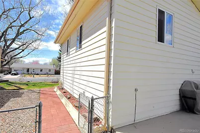 632 Hilltop Street, Longmont, CO 80504 - Photo 17