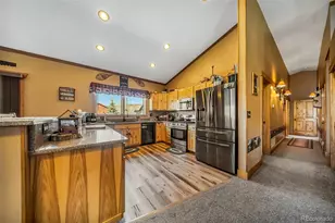 305 E Moffat Ave, Hot Sulphur Springs, CO 80451 - Photo 9