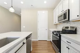 25162 E Cedar Pl, Aurora, CO 80018 - Photo 3