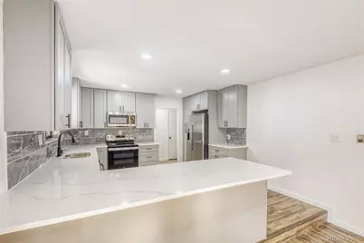 12436 E Cedar Circle, Aurora, CO 80012 - Photo 7