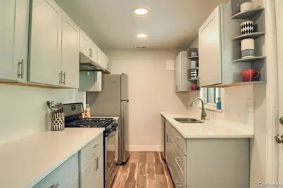 3075 S Grape Way, Denver, CO 80222 - Photo 5