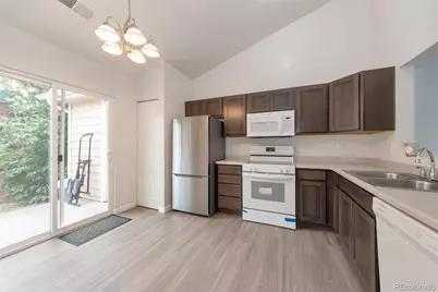 1728 Eagle Street #E, Aurora, CO 80011 - Photo 7