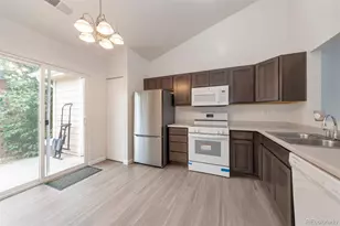 1728 Eagle St, Aurora, CO 80011 - Photo 7