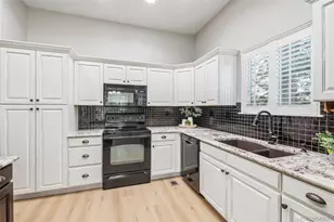 9805 Foxhill Cir, Highlands Ranch, CO 80129 - Photo 17