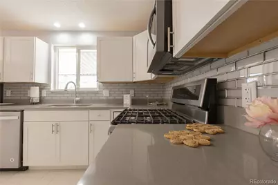 8342 Adams Way, Denver, CO 80221 - Photo 7