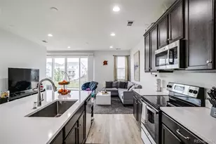 27656 E 10th Dr, Aurora, CO 80018 - Photo 3
