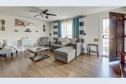 6688 S Wellington Court, Centennial, CO 80121 - Photo 5