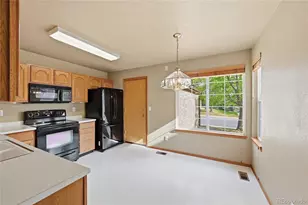 1390 E 96th Pl, Thornton, CO 80229 - Photo 9