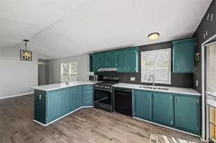 1645 F St, Golden, CO 80401 - Photo 7