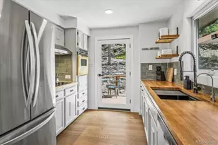 11948 Begole Cir, Golden, CO 80403 - Photo 7