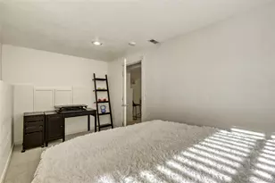 2697 S Deframe Cir, Lakewood, CO 80228 - Photo 21