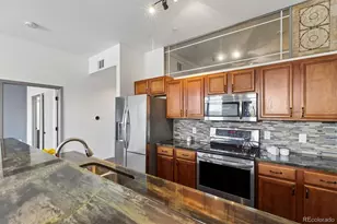 15475 Andrews Dr, Denver, CO 80239 - Photo 7