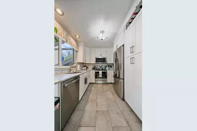 3821 S Ceylon Way, Aurora, CO 80013 - Photo 9