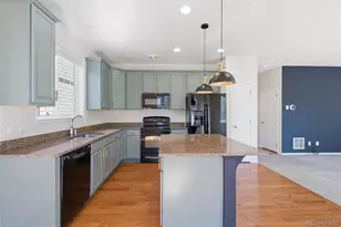 4860 S Picadilly Ct, Aurora, CO 80015 - Photo 3