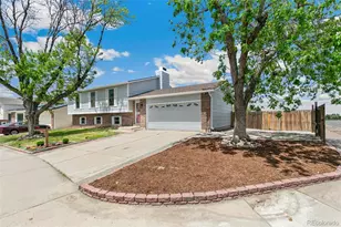 18395 E Mexico Pl, Aurora, CO 80017 - Photo 1