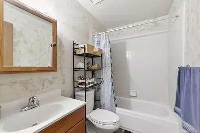 19335 E Batavia Pl Place E, Aurora, CO 80011 - Photo 11