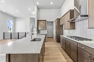 1933 S Eaton Park Way, Aurora, CO 80016 - Photo 7