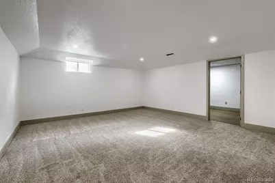 18325 E Idaho Place, Aurora, CO 80017 - Photo 15