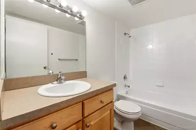 601 W 11th Avenue #504, Denver, CO 80204 - Photo 17