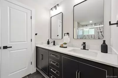 3831 S Hillcrest Drive, Denver, CO 80237 - Photo 29