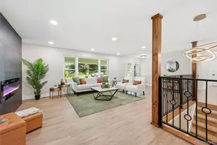 3831 S Hillcrest Dr, Denver, CO 80237 - Photo 5
