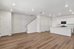 1620 Riverplace Dr, Windsor, CO 80550 - Photo 3