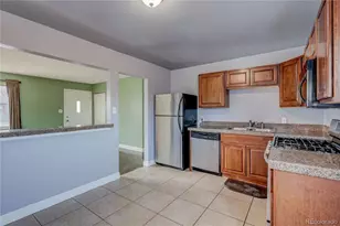 5557 Billings St, Denver, CO 80239 - Photo 9
