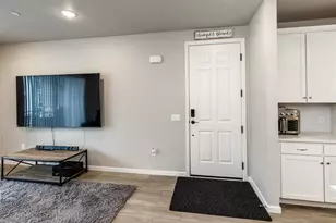 6153 N Ceylon St, Denver, CO 80249 - Photo 7