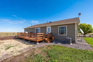 59520 E 64th Ave, Strasburg, CO 80136 - Photo 37
