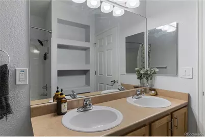 5255 Memphis Street #702, Denver, CO 80239 - Photo 21