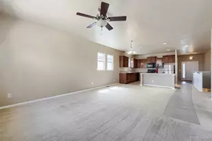 25107 E Canal Pl, Aurora, CO 80018 - Photo 7