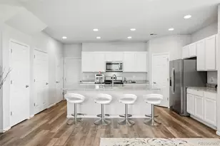16291 Bolling Dr, Denver, CO 80239 - Photo 7