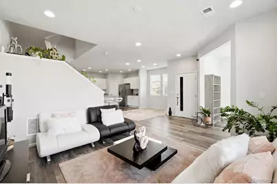 16291 Bolling Drive, Denver, CO 80239 - Photo 5
