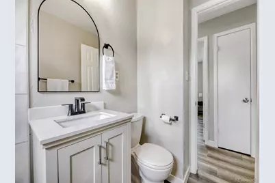 1015 W Longview Avenue, Littleton, CO 80120 - Photo 17
