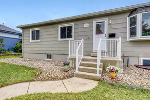 1015 W Longview Ave, Littleton, CO 80120 - Photo 3