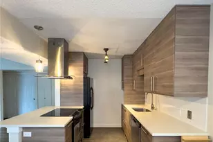 3141 S Tamarac Dr, Denver, CO 80231 - Photo 5
