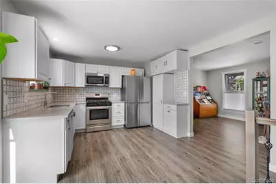 15083 E 43rd Avenue, Denver, CO 80239 - Photo 9