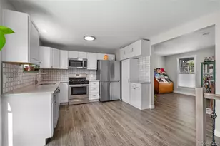 15083 E 43rd Ave, Denver, CO 80239 - Photo 9