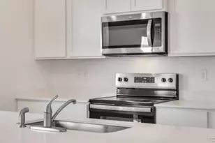 9938 Danube Ct, Commerce City, CO 80022 - Photo 17