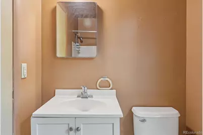 842 S Worchester Street, Aurora, CO 80012 - Photo 23