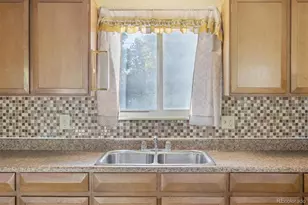 842 S Worchester St, Aurora, CO 80012 - Photo 9