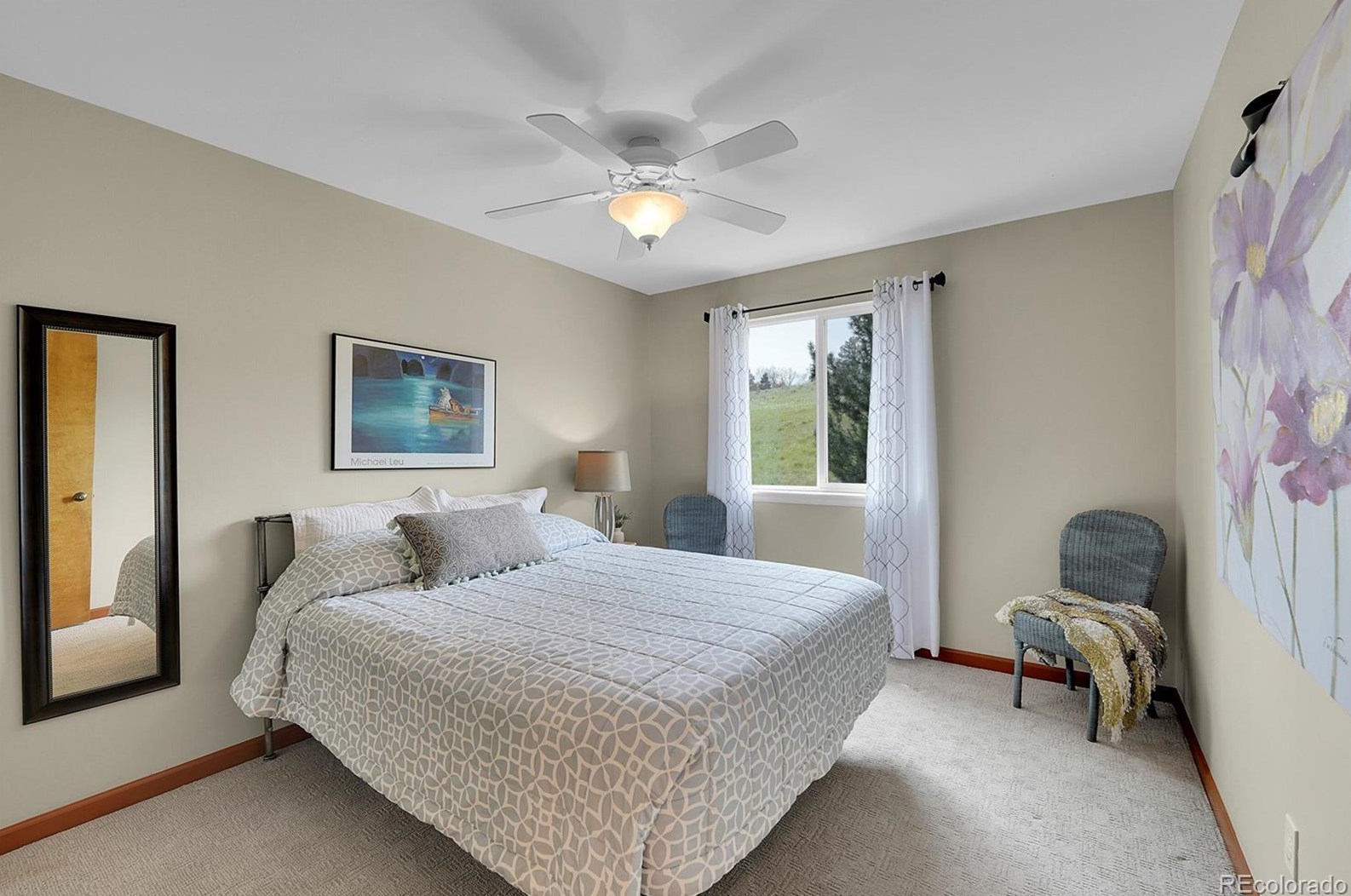 8910 Portland Ave, Littleton CO 80128-8011 exterior