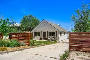 4858 Beach Ct, Denver, CO 80221 - Photo 3