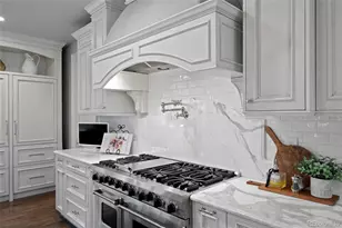 1350 E Greenwood Ln, Littleton, CO 80121 - Photo 13