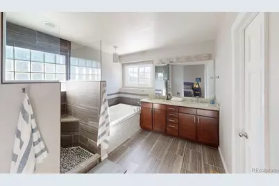 8958 Forrest Drive, Highlands Ranch, CO 80126 - Photo 5