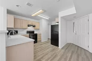 1583 S Danube Way, Aurora, CO 80017 - Photo 7