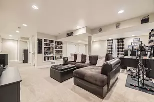 7782 S Louthan St, Littleton, CO 80120 - Photo 25