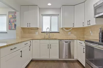 2555 E Maplewood Avenue, Littleton, CO 80121 - Photo 9