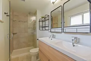 2555 E Maplewood Ave, Littleton, CO 80121 - Photo 15